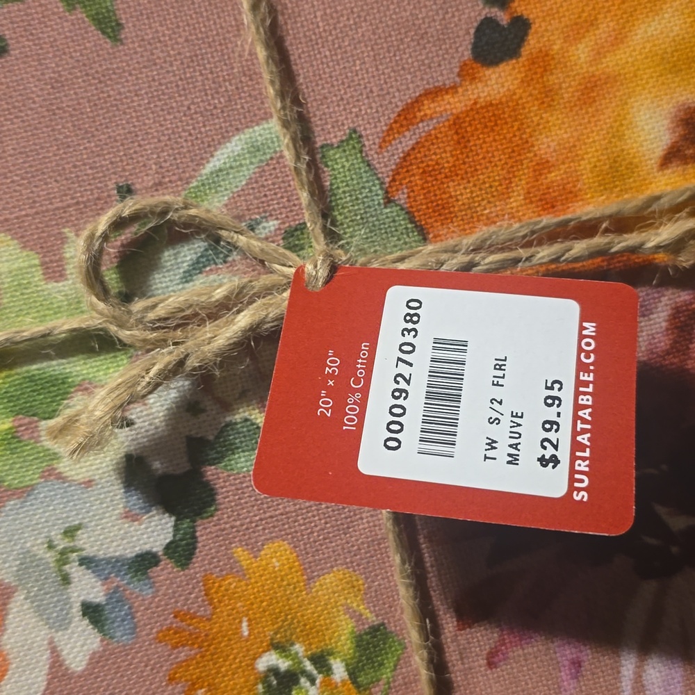♥️BUY 2 GET 1 FREE Sur La Table Fall Botanical Towels, Set of 2, Retail $29.95 - Picture 3 of 8